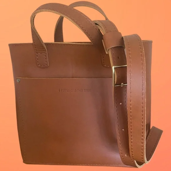 PORTLAND LEATHER COMPANY MINI ZIP TOP CROSSBODY IN HONEY - Picture 4 of 12